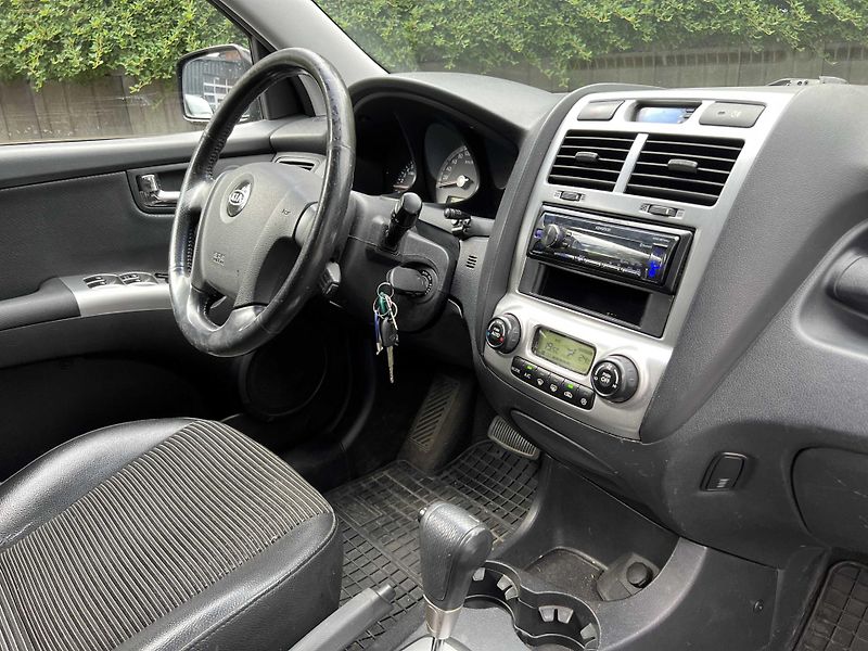 Kia Sportage 2.7 V6 129 kW LPG NOVÉ ROZVODY - fotka 7 z 16