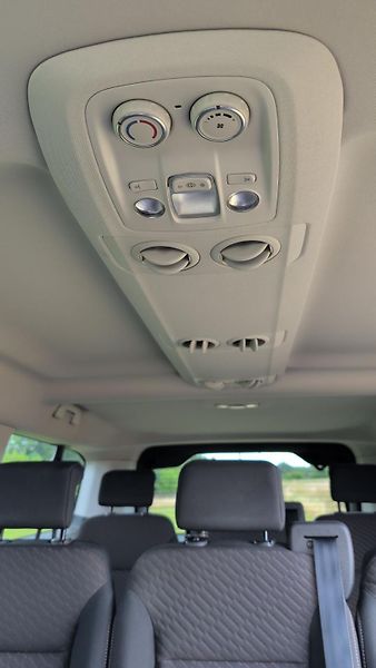 Toyota ProAce (2022) ČR L2 Automat 8 pax Webasto - fotka 16 z 28