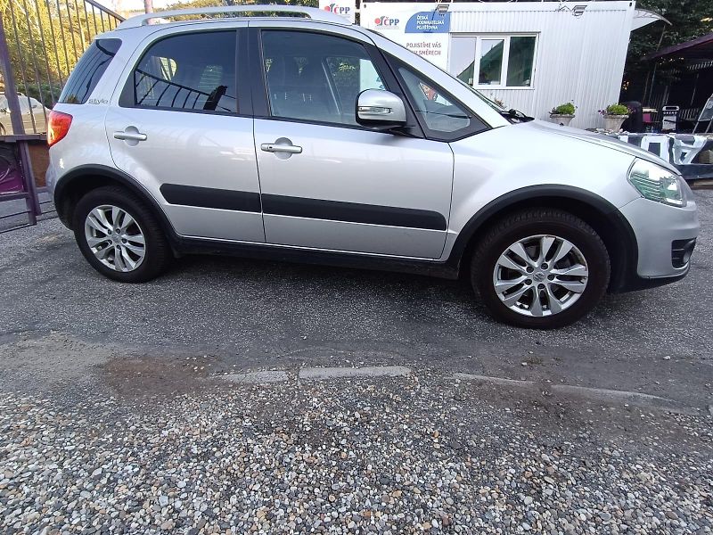 Suzuki SX4 1.6/88kW 4x4,Facelift,1majitel - fotka 3 z 31