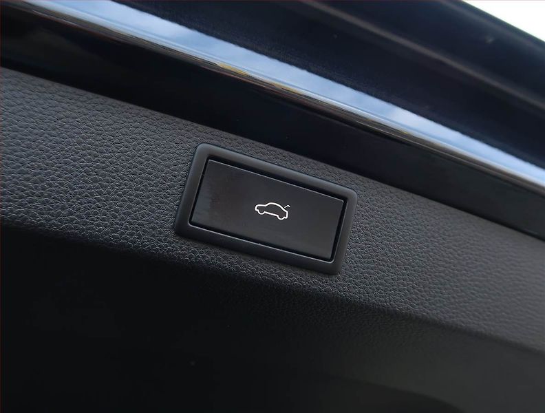 Škoda Karoq (2024) Fresh 2.0 TDI - fotka 22 z 23