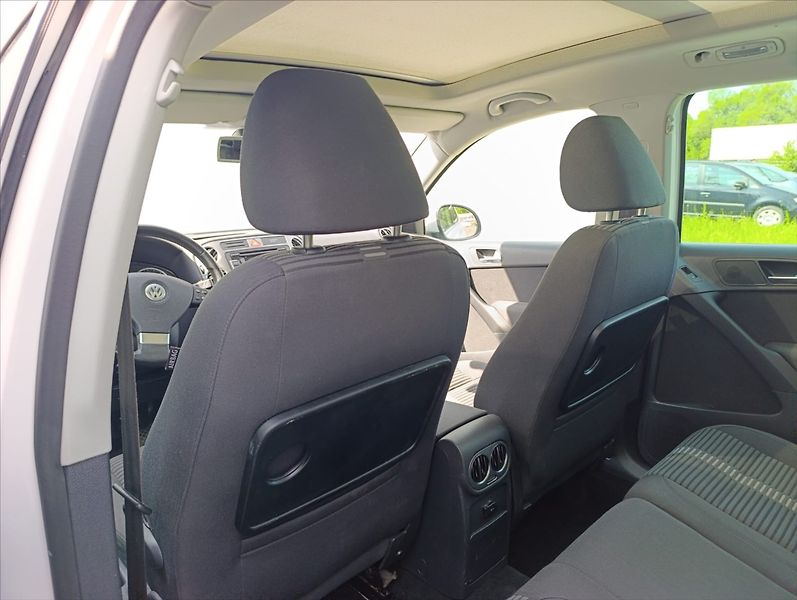 Volkswagen Tiguan 2,0 TDi DSG 4Motion Navi Tažné - fotka 22 z 40