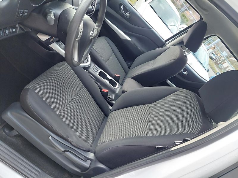 Nissan Navara (2020) Acenta Double Cab 4x4 140Kw  - fotka 21 z 37