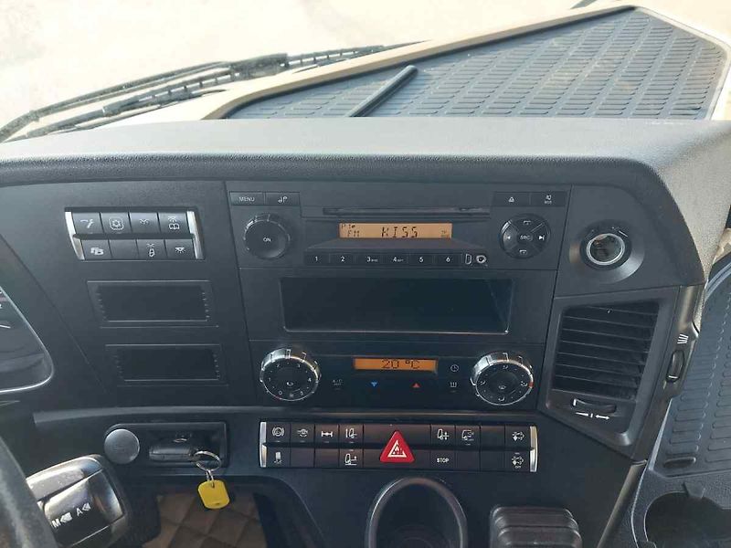 Mercedes-Benz Actros 1845 LS - fotka 30 z 56