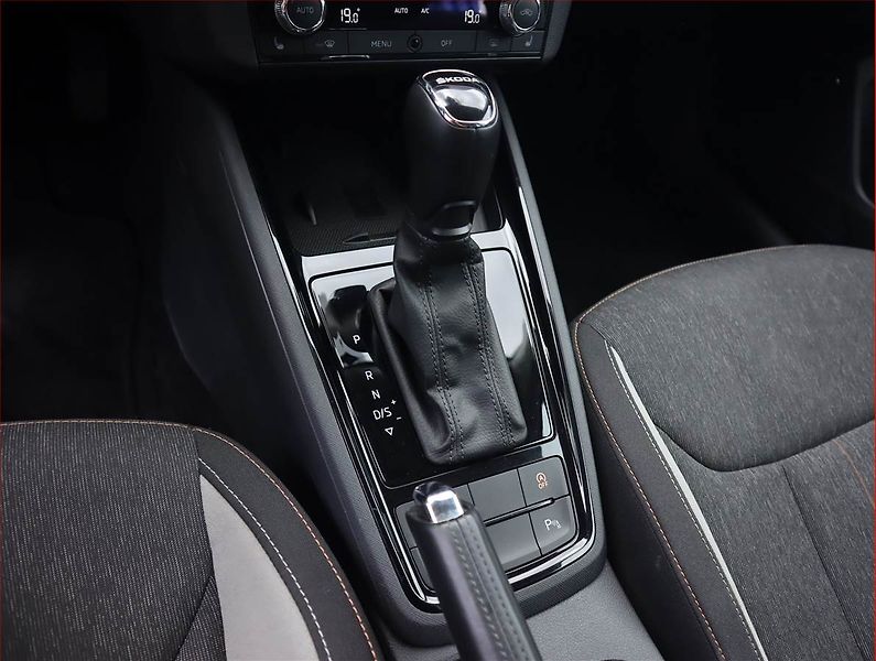 Škoda Kamiq (2020) Ambition Plus 1.5 TSI, Automat - fotka 16 z 23