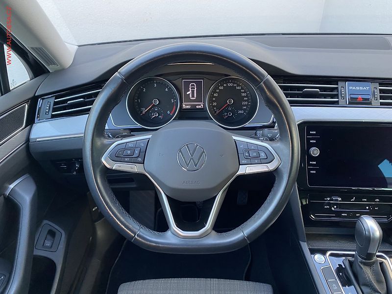 Volkswagen Passat (2021) 2.0TDi, DSG, LED - fotka 11 z 18