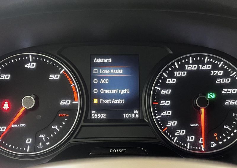 Seat Ateca 2.0TDI 4WD FR DSG, ČR, 1.MAJ. - fotka 23 z 33