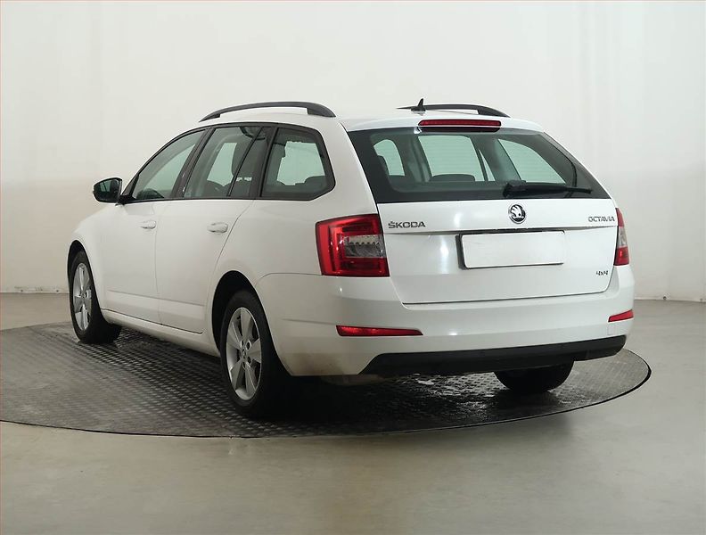 Škoda Octavia (2017) Style Plus 1.6 TDI, 4X4, ČR - fotka 4 z 16