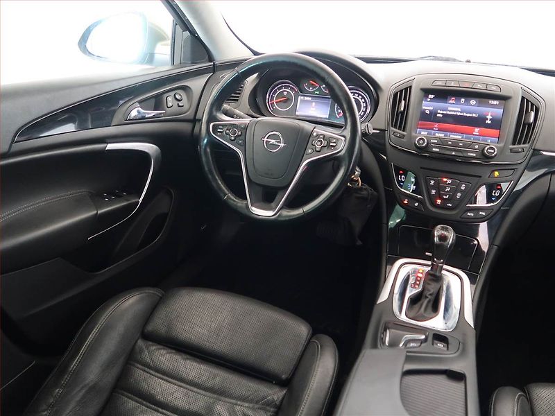 Opel Insignia (2014) 2.0 CDTI, 4X4, Automat, Navi - fotka 7 z 16