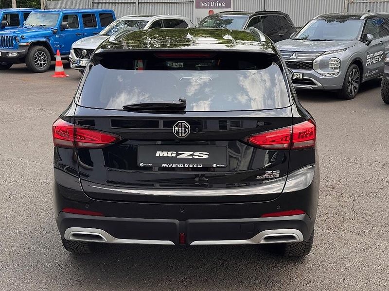 MG ZS (2026) 1,5l Hybrid + (197k) Exclusive - fotka 9 z 37