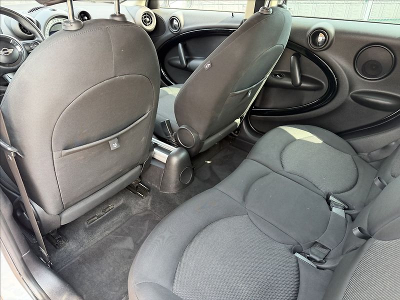 Mini Countryman 1.6 i - fotka 12 z 14