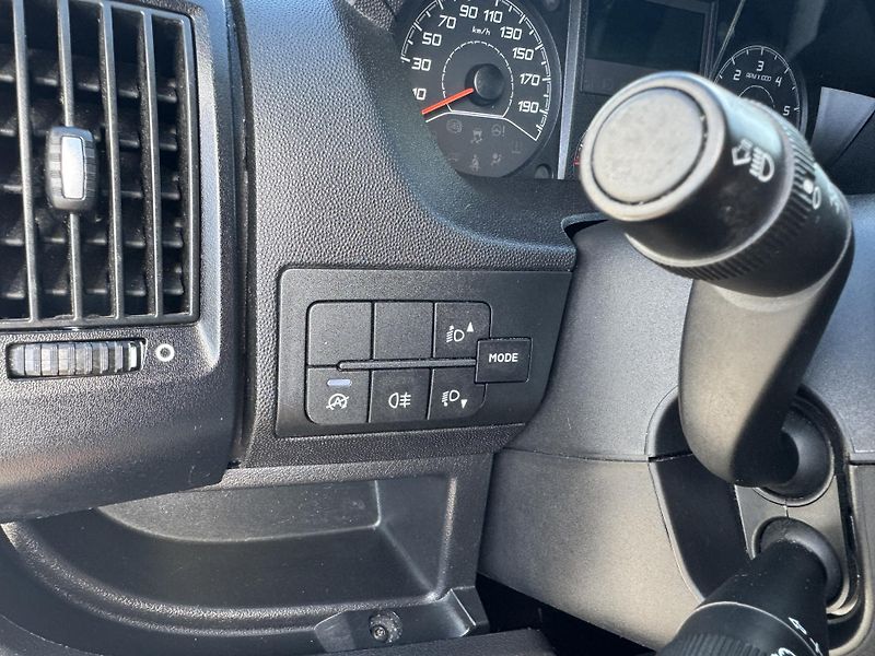 Peugeot Boxer 2.2,8p.,čelo,klima,temp.,DPH - fotka 43 z 46