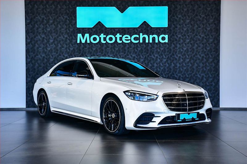 Mercedes-Benz Třídy S (2022) S 400 d 4MATIC - fotka 1 z 28