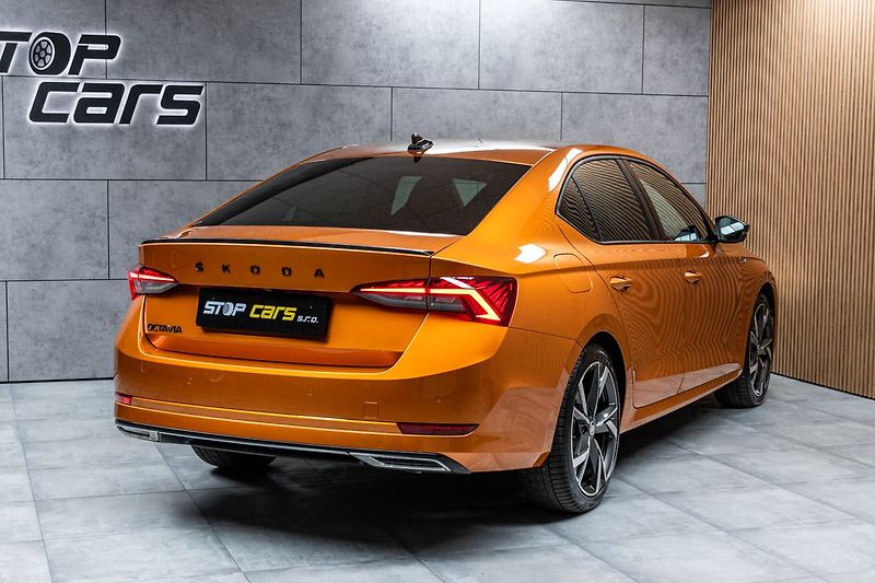Škoda Octavia 2.0 TSI SPORTLINE*DCC*4x4*ČR - fotka 6 z 57