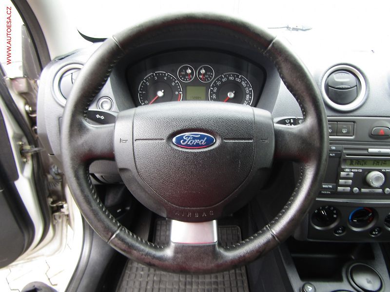 Ford Fusion (2006) 1.4 i, Klima - fotka 15 z 17