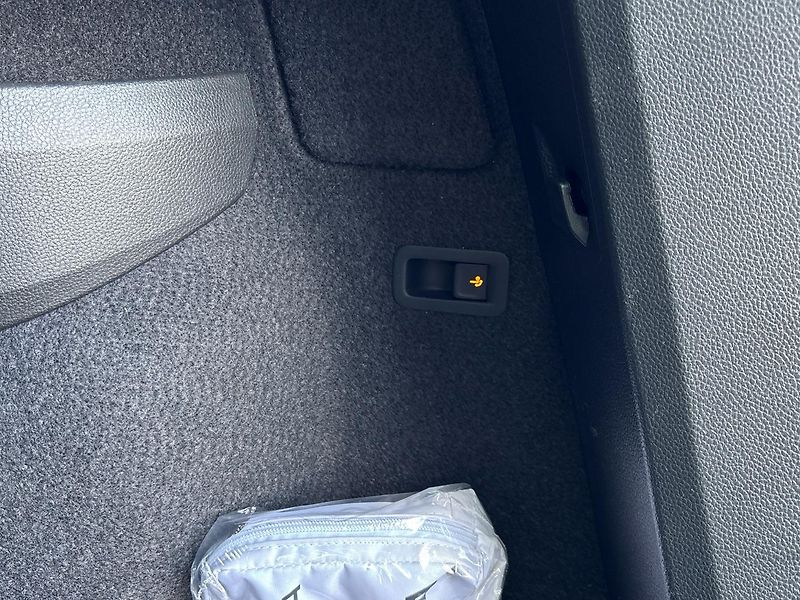 Škoda Karoq Sportline - fotka 28 z 28