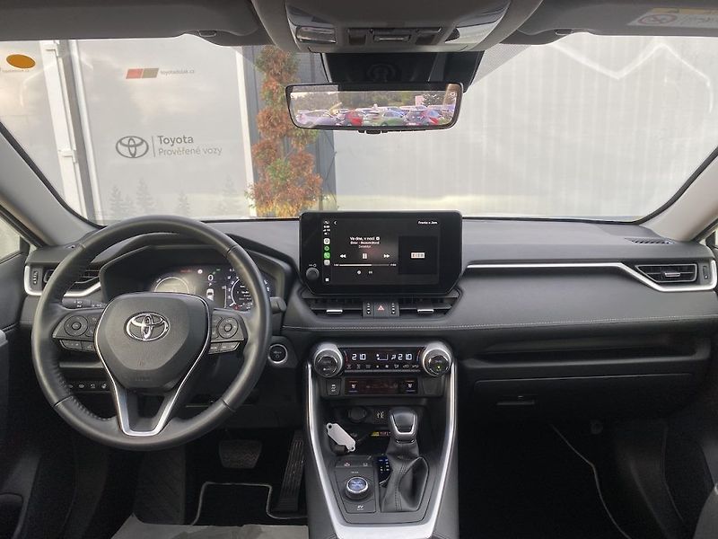 Toyota RAV4 2.5HEV, ČR, Executive Sky, 4x4 - fotka 14 z 35