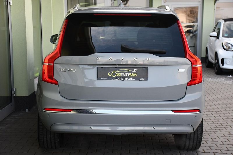 Volvo XC90 T8 AWD RECHARGE 7MÍST 1M  - fotka 10 z 38