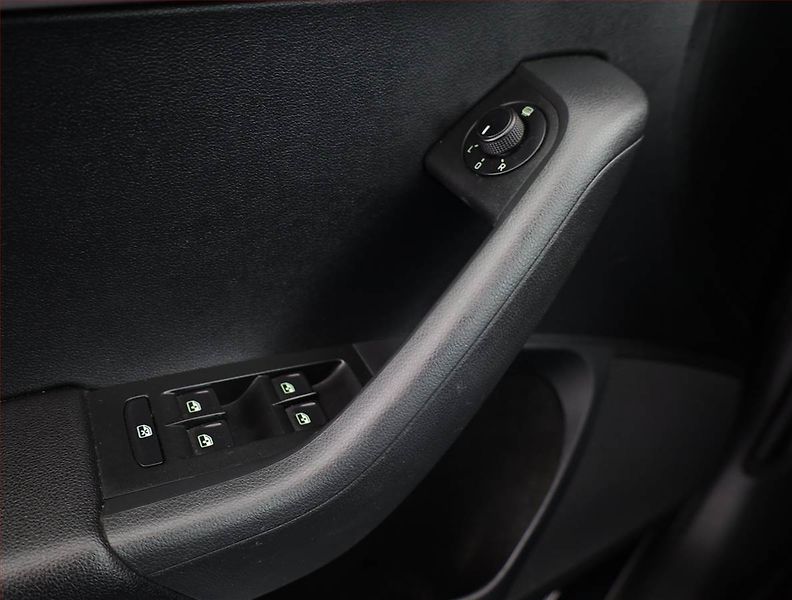 Škoda Octavia (2020) Ambition 1.6 TDI, Tempomat - fotka 10 z 14