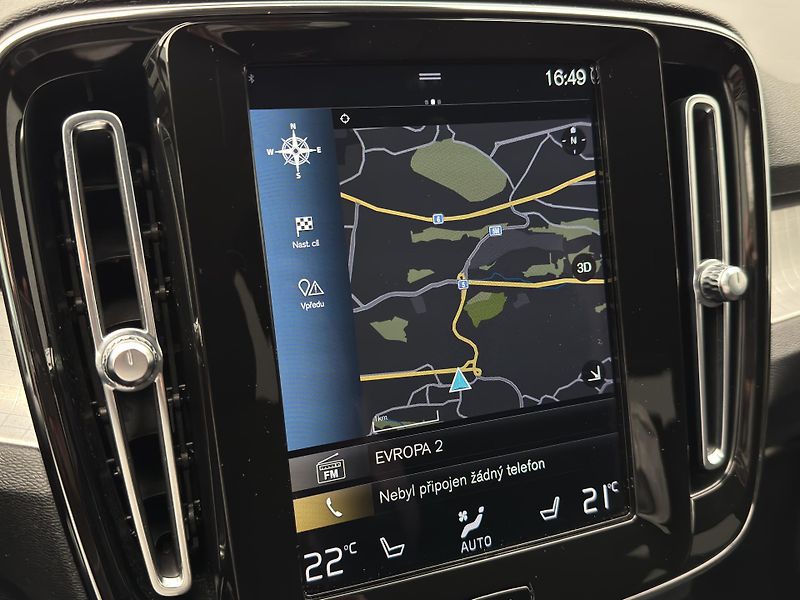 Volvo XC40 T3 MOMENTUM CZ 1.maj - fotka 34 z 47