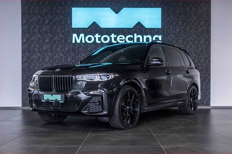 BMW X7 (2021) xDrive40i - fotka 2 z 24