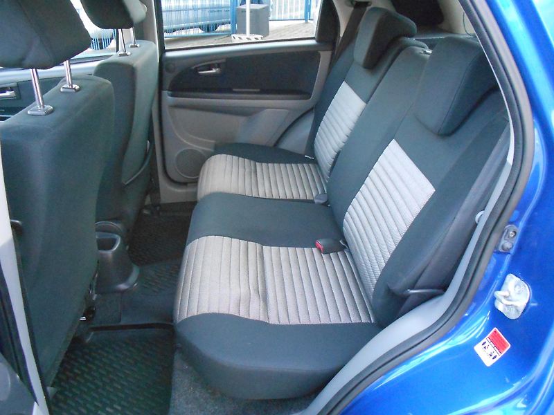 Suzuki SX4 1,6i 79kW 4X4 ČR - fotka 8 z 12