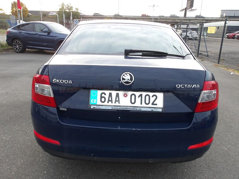 Škoda Octavia 1,6TDi 1.MAJITEL ! NAJ.137000k - fotka 10 z 30