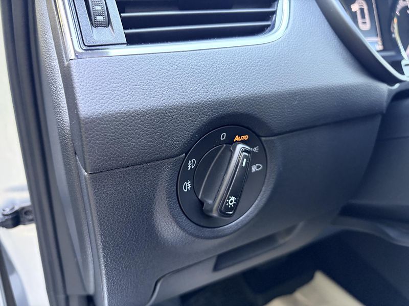 Škoda Octavia 2.0TDI 4x4 DSG - fotka 10 z 42