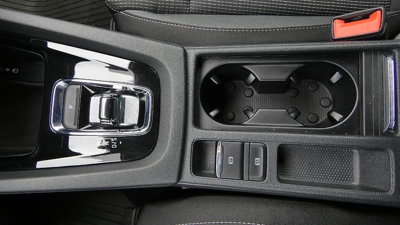 Škoda Octavia 1.5 TSI 110kW DSG Ambition - fotka 17 z 22