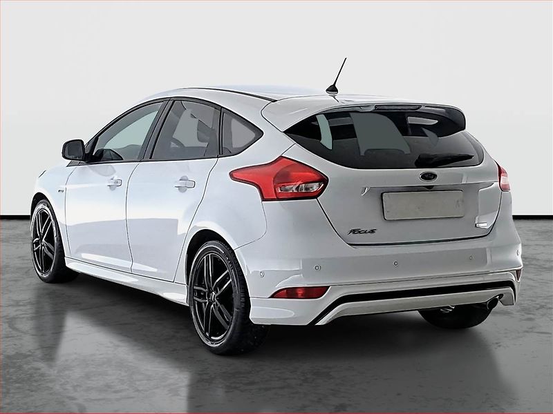 Ford Focus (2018) ST-Line 1.5 EcoBoost, Navi - fotka 4 z 18