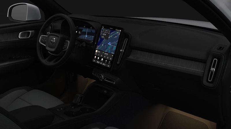 Volvo XC40 (2026) B3 CORE AUT - fotka 13 z 14