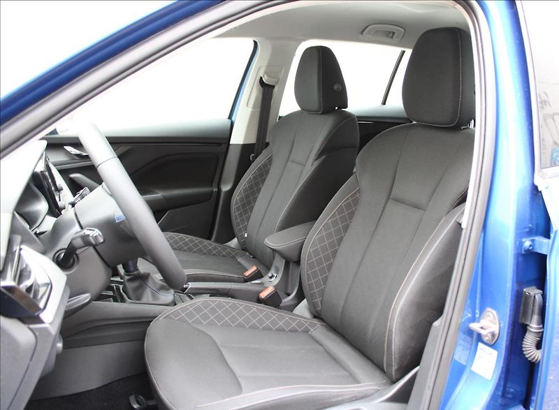 Škoda Scala 1.6 TDI / AMBITION / CZ - fotka 13 z 44