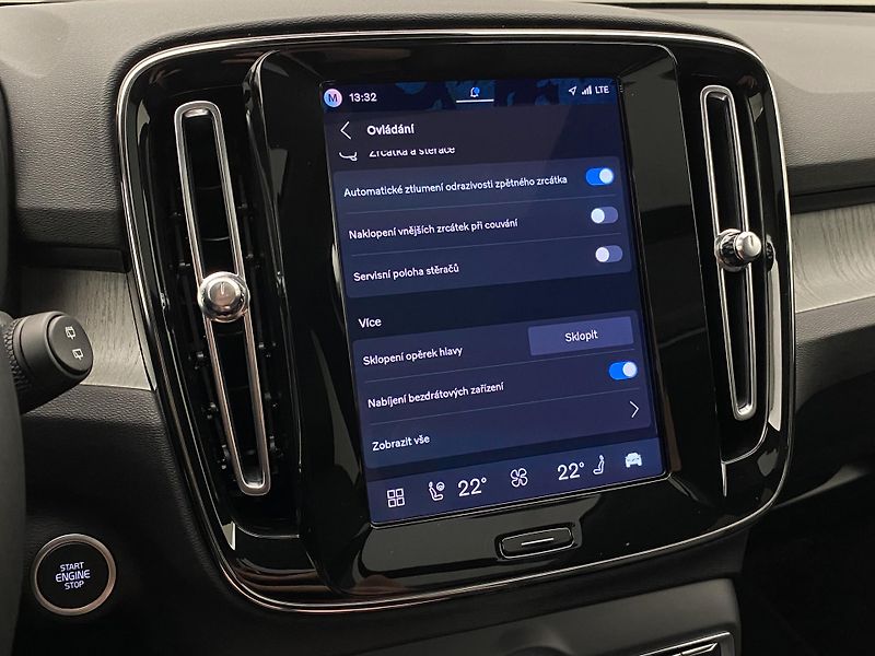Volvo XC40 (2026) B3 AUT DARK ULTRA - fotka 53 z 66