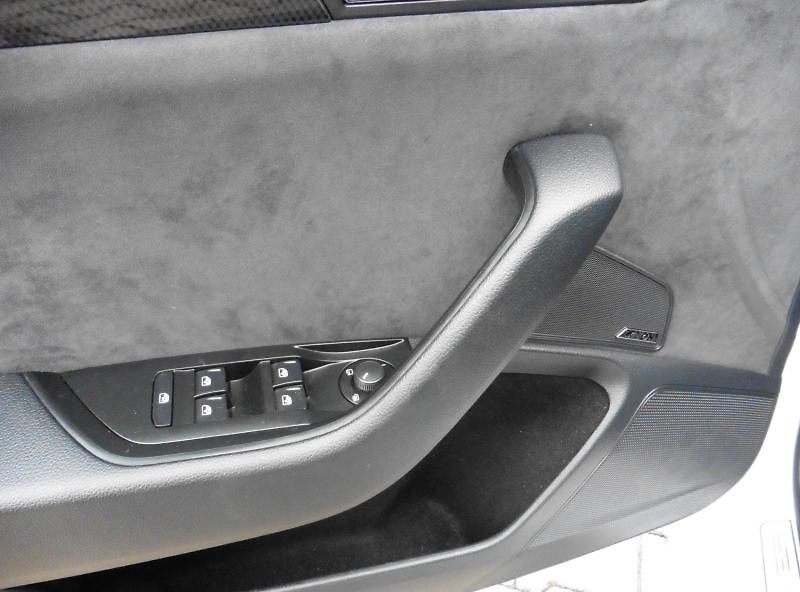 Škoda Superb III Combi 1,8TSi Sport Line - fotka 12 z 16