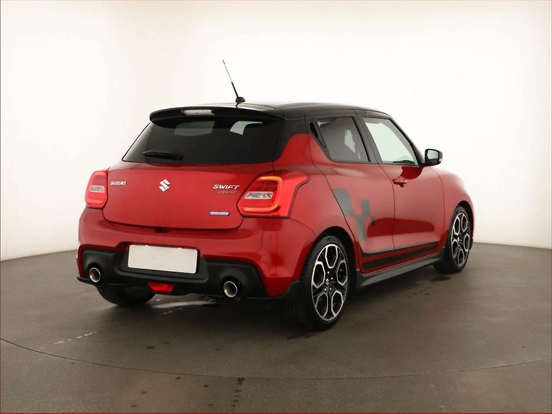 Suzuki Swift (2022) 1.4 BoosterJet Sport - fotka 5 z 16
