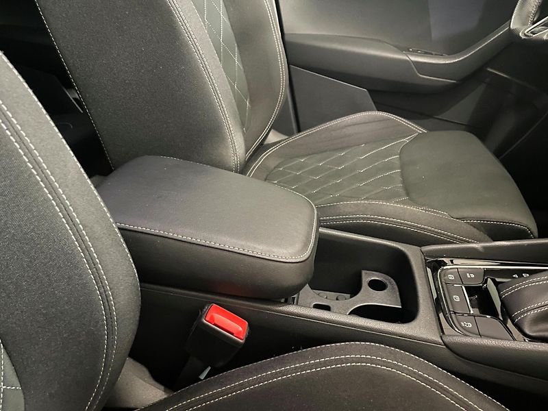 Škoda Karoq (2021) Sportline 1.5 TSI 110kW DSG - fotka 30 z 30