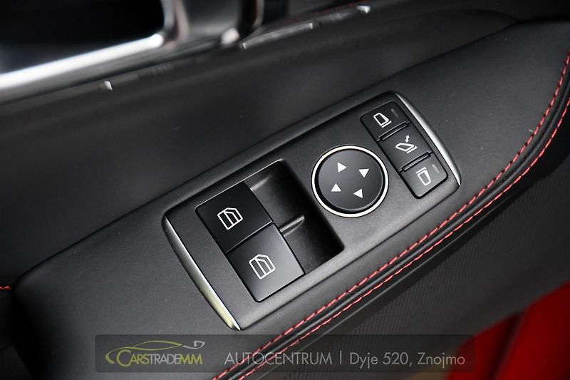 Mercedes-Benz SLC 43 AMG  - fotka 27 z 57