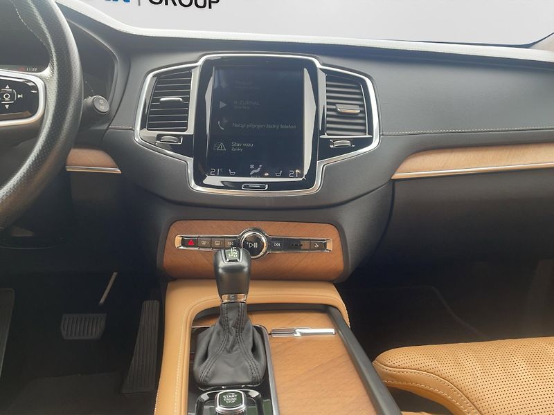 Volvo XC90 (2019) D5, 4X4, VZDUCH, Inscription - fotka 15 z 23
