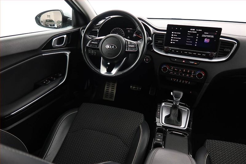 Kia XCeed (2019) 1.6 T-GDI, Automat, Serv.kniha - fotka 7 z 20