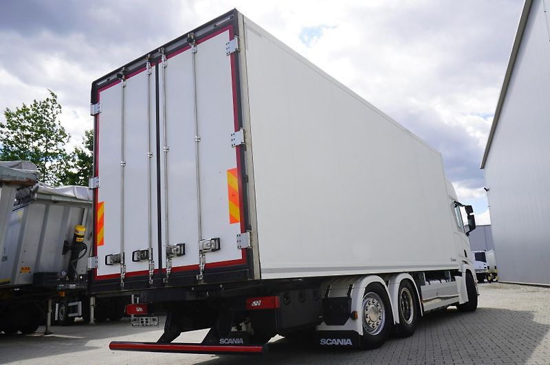 Scania (2021) R500 6x2 / KRONE 19 EPAL - fotka 6 z 24