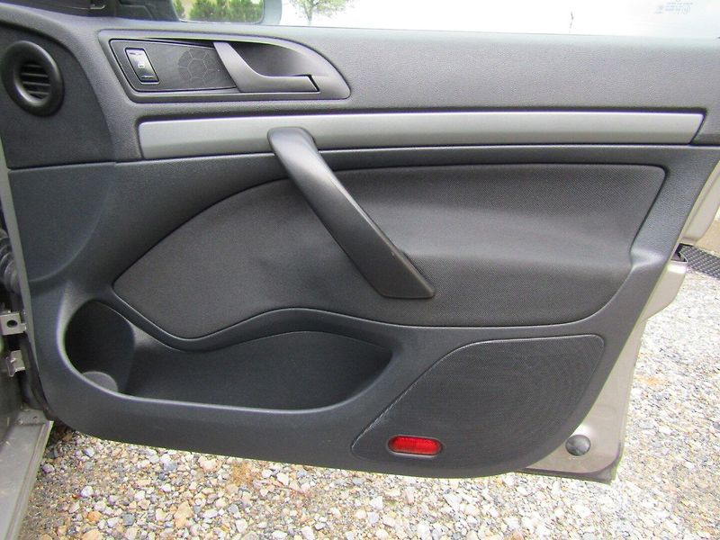 Škoda Octavia (2009) 1.6 MPI 75kW 1.MAJITEL - fotka 26 z 35