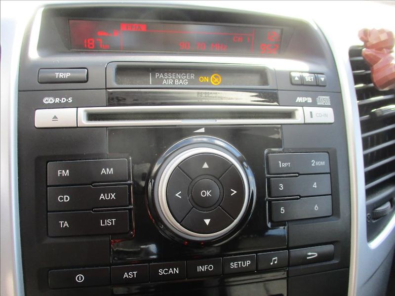 Kia Venga 1,4 i, klima,servis,2.maj,CZ, - fotka 20 z 39