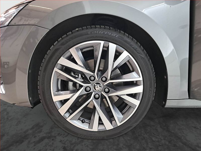 Škoda Octavia (2024) First Ed. Ultimate 2.0 TDI - fotka 15 z 24