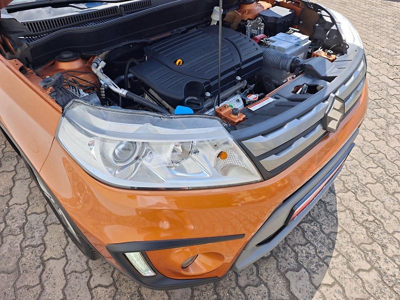 Suzuki Vitara (2016) 1.6 VVT Digiklima Kamera - fotka 30 z 40