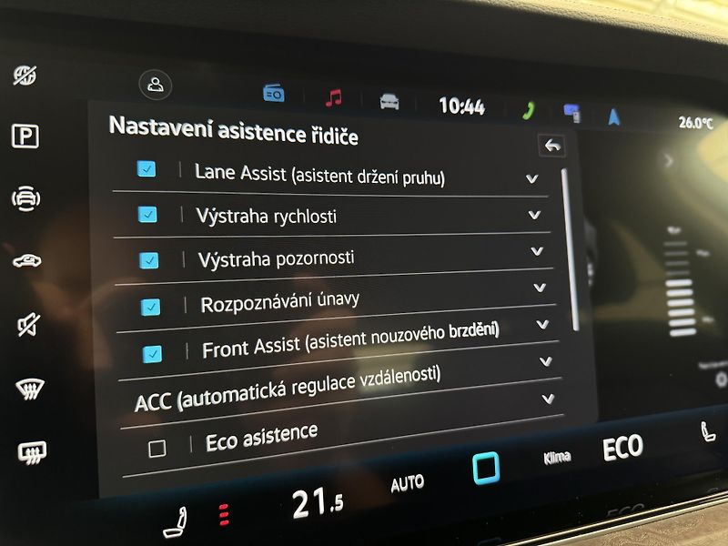 Volkswagen Touareg 3.0Tdi*1-MAJ*DPH*ELEGANCE* - fotka 37 z 46