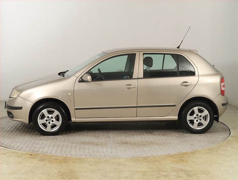 Škoda Fabia (2006) 1.2 12V, Serv.kniha, po STK - fotka 3 z 18