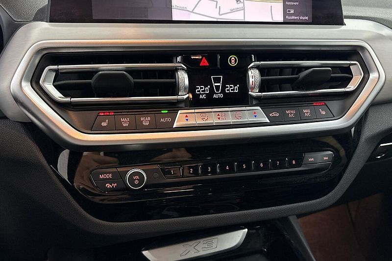 BMW X3 xDrive30d - fotka 19 z 25