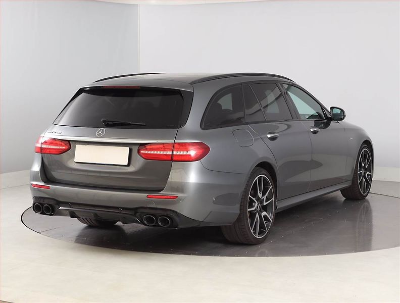 Mercedes-Benz Třídy E (2018) E 53 AMG 4MATIC+ - fotka 5 z 27