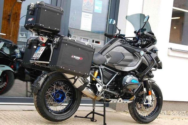 Ojetá motorka BMW R 1200 GS Adventure.