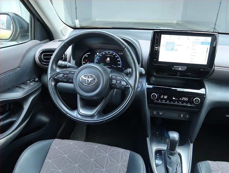 Toyota Yaris Cross (2022) Comfort Style Tech 1.5 VVT-iE - fotka 7 z 17