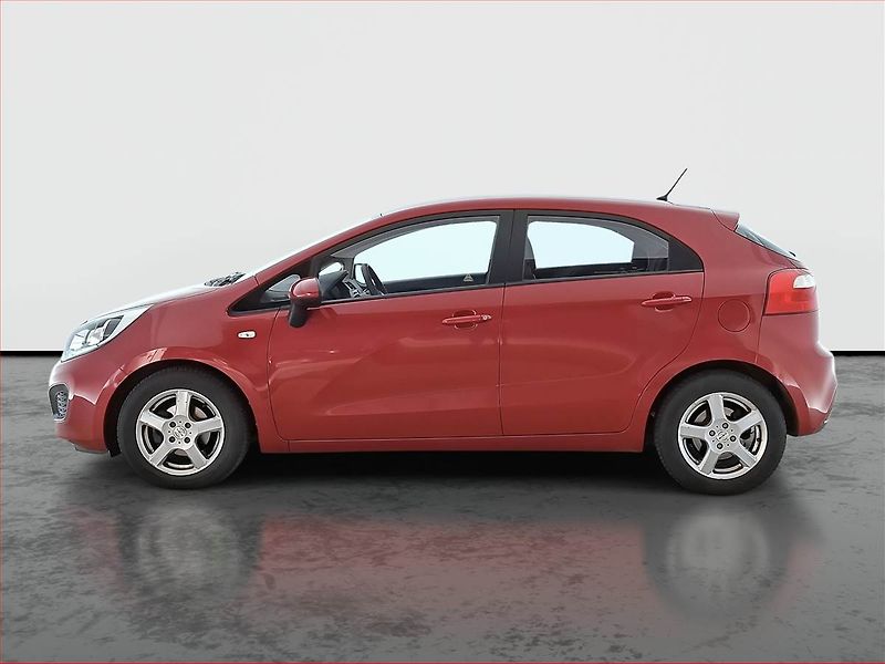 Kia Rio (2014) 1.25 CVVT, ČR,1.maj - fotka 3 z 15